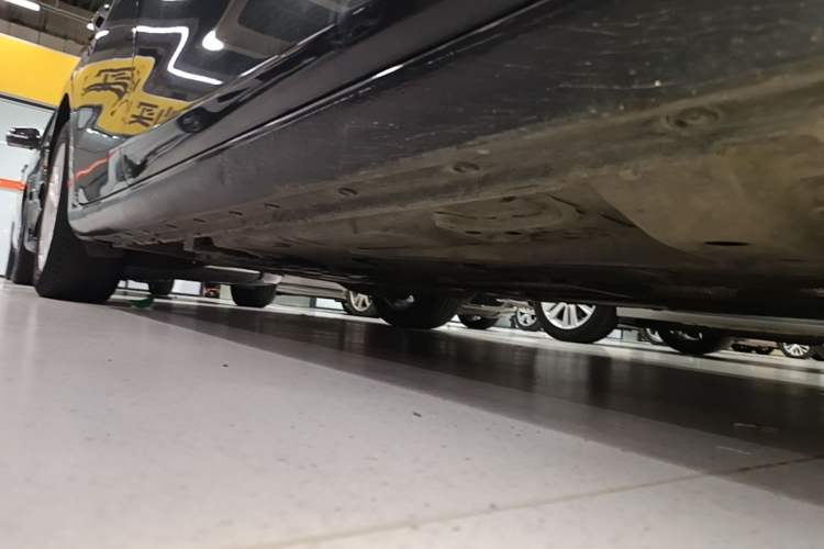 Used Chevrolet Malibu XL 2017 1.5T Automatic Ruichi Edition Right Side Sill