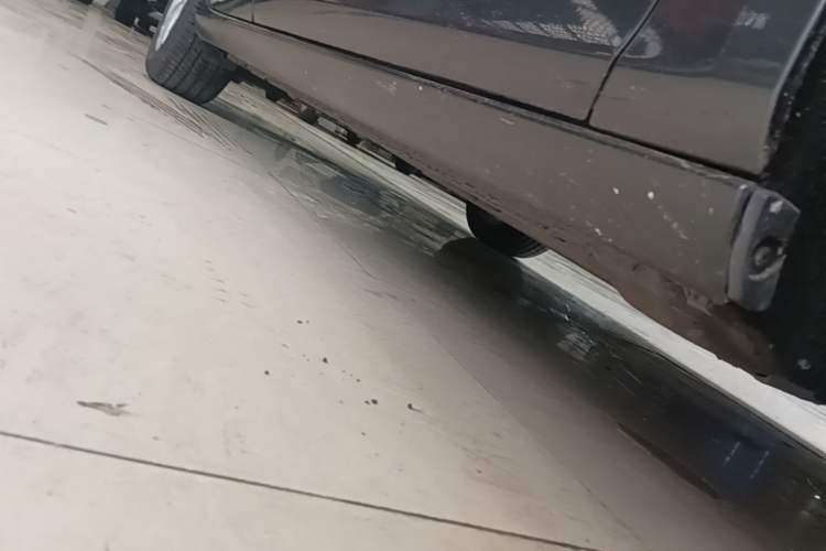 Used Chevrolet Malibu XL 2017 1.5T Automatic Ruichi Edition Right Side Sill