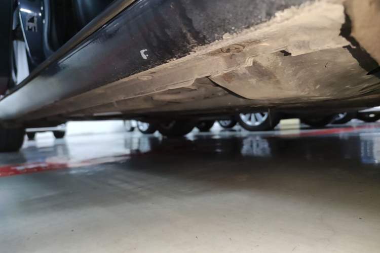 Used Chevrolet Malibu XL 2017 1.5T Automatic Ruichi Edition Right Side Sill