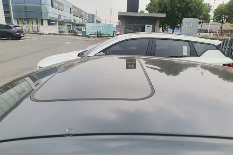 Used Chevrolet Malibu XL 2017 1.5T Automatic Ruichi Edition Roof
