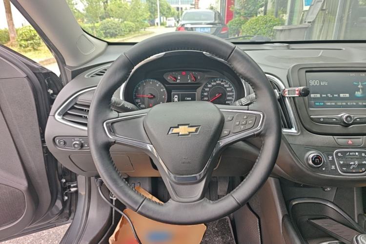 Used Chevrolet Malibu XL 2017 1.5T Automatic Ruichi Edition Steering Wheel