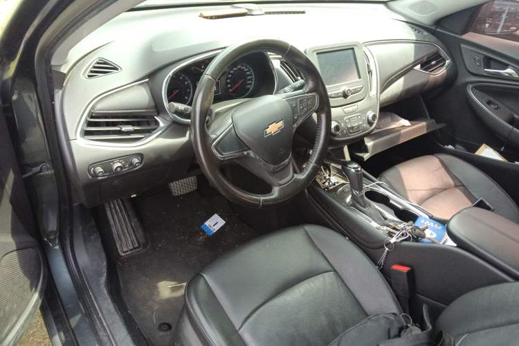 Used Chevrolet Malibu XL 2017 1.5T Automatic Ruichi Edition Steering Wheel