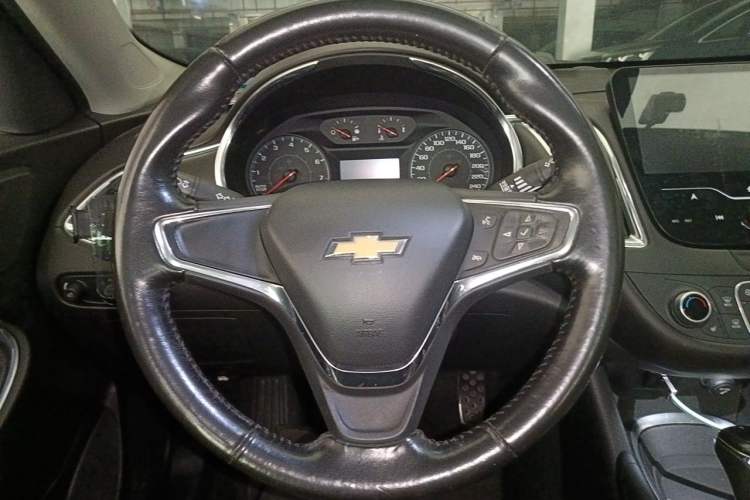 Used Chevrolet Malibu XL 2017 1.5T Automatic Ruichi Edition Steering Wheel