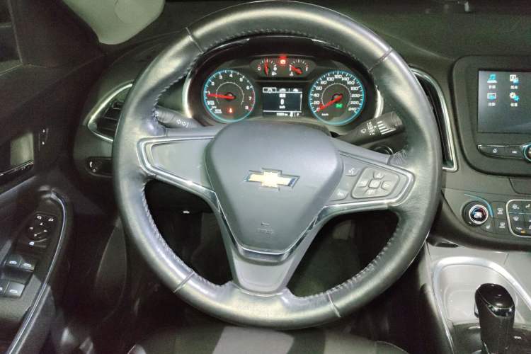 Used Chevrolet Malibu XL 2017 1.5T Automatic Ruichi Edition Steering Wheel