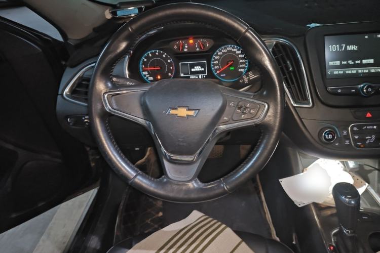 Used Chevrolet Malibu XL 2017 1.5T Automatic Ruichi Edition Steering Wheel