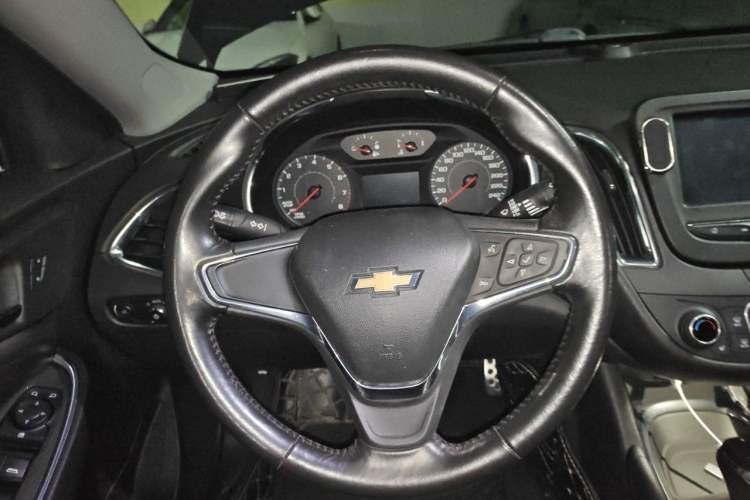 Used Chevrolet Malibu XL 2017 1.5T Automatic Ruichi Edition Steering Wheel