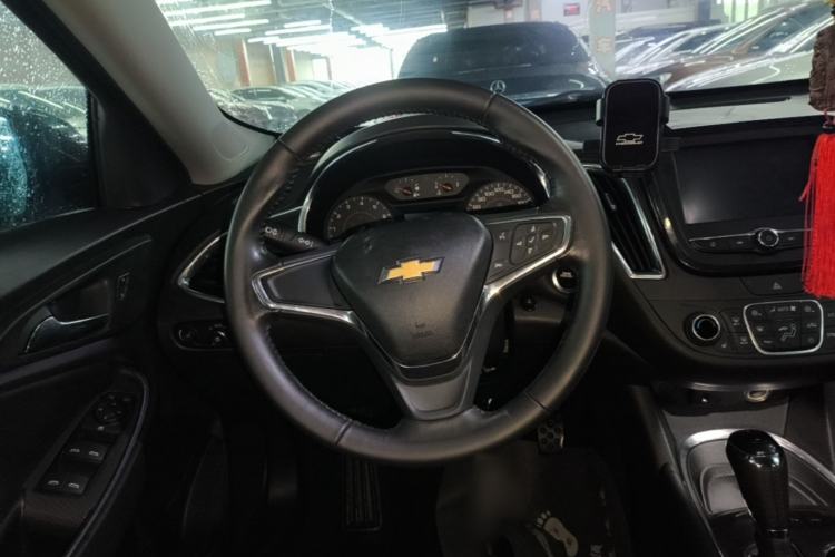 Used Chevrolet Malibu XL 2017 1.5T Automatic Ruichi Edition Steering Wheel