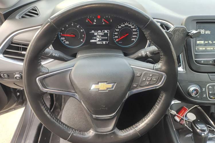 Used Chevrolet Malibu XL 2017 1.5T Automatic Ruichi Edition Steering Wheel