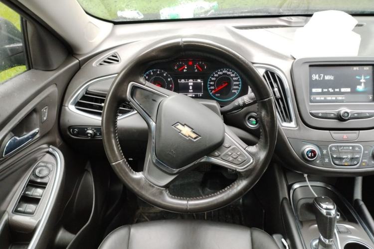 Used Chevrolet Malibu XL 2017 1.5T Automatic Ruichi Edition Steering Wheel