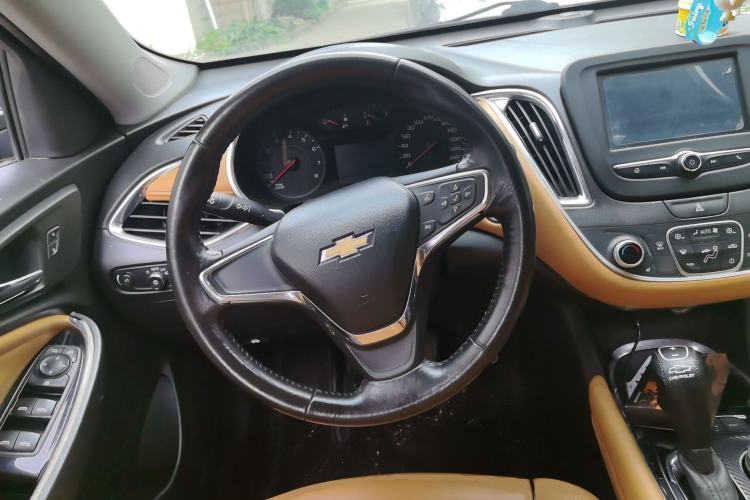 Used Chevrolet Malibu XL 2017 1.5T Automatic Ruichi Edition Steering Wheel