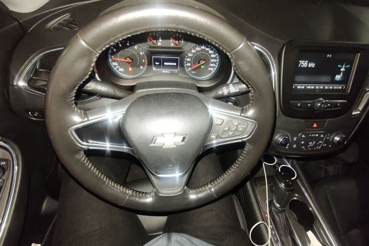 Used Chevrolet Malibu XL 2017 1.5T Automatic Ruichi Edition Steering Wheel