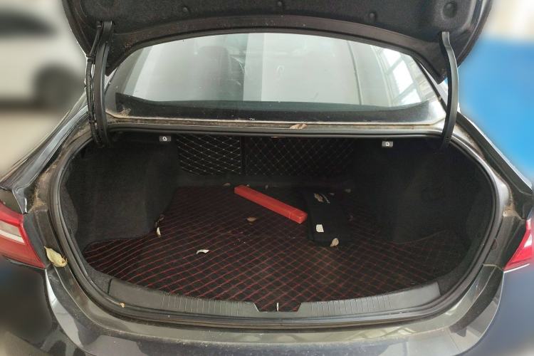Used Chevrolet Malibu XL 2017 1.5T Automatic Ruichi Edition Trunk