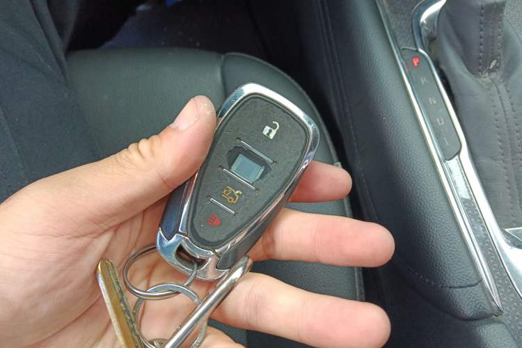 Used Chevrolet Malibu XL 2017 1.5T Automatic Ruichi Edition Vehicle Key