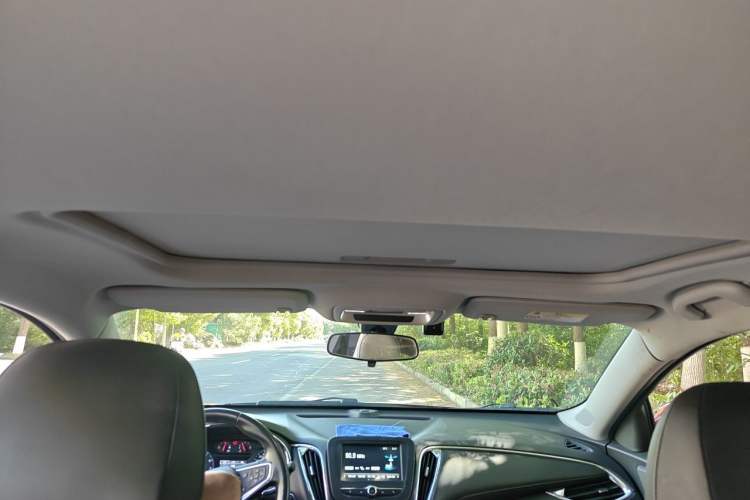Used Chevrolet Malibu XL 2017 1.5T Automatic Ruichi Edition Headliner