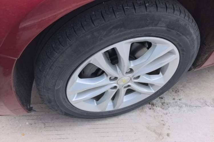 Used Chevrolet Malibu XL 2017 1.5T Automatic Ruichi Edition Left Front Wheel Hub
