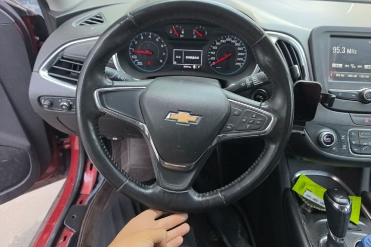 Used Chevrolet Malibu XL 2017 1.5T Automatic Ruichi Edition Steering Wheel