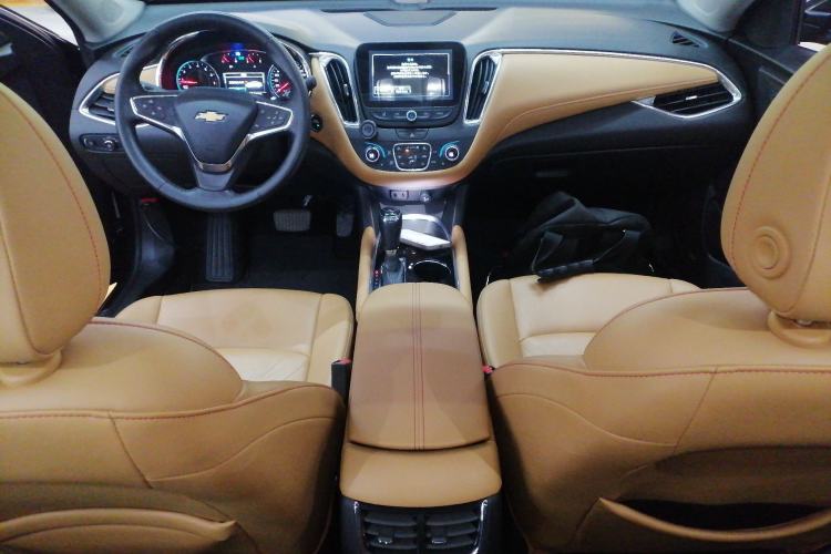 Used Chevrolet Malibu XL 2017 1.5T Dual-Clutch Ruimao Edition Center Console