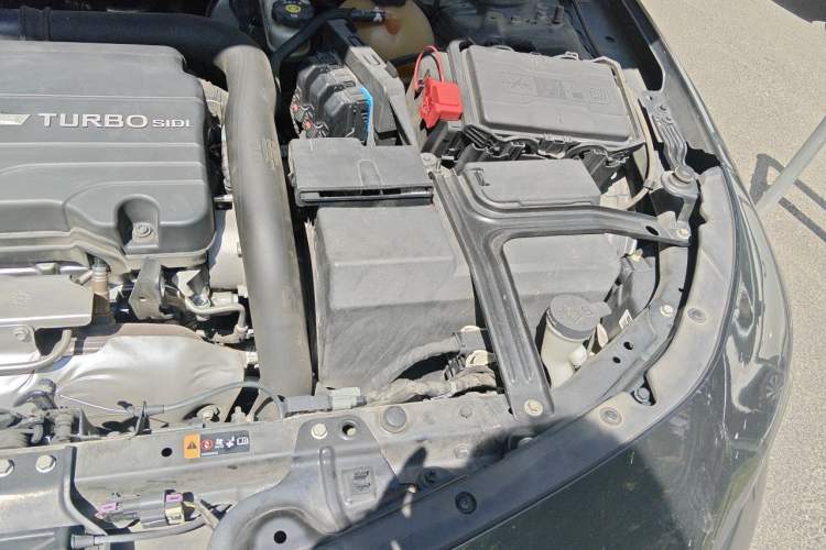 Used Chevrolet Malibu XL 2017 1.5T Automatic Ruichi Edition Engine Bay Left