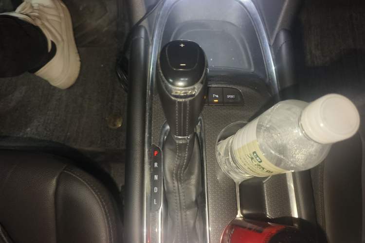 Used Chevrolet Malibu XL 2017 1.5T Dual-Clutch Ruimao Edition Gear Lever
