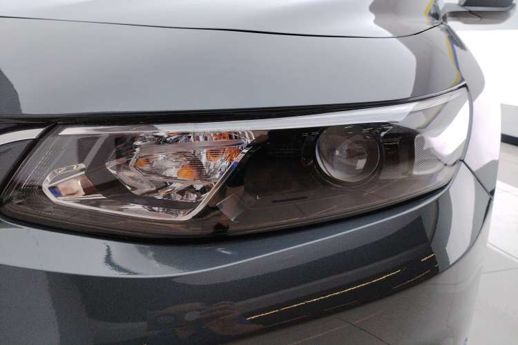 Used Chevrolet Malibu XL 2017 1.5T Automatic Ruichi Edition Left Front Headlight