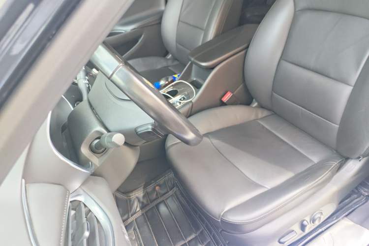 Used Chevrolet Malibu XL 2017 1.5T Automatic Ruichi Edition Left Front Seat