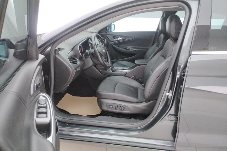 Used Chevrolet Malibu XL 2017 1.5T Automatic Ruichi Edition Left Front Seat