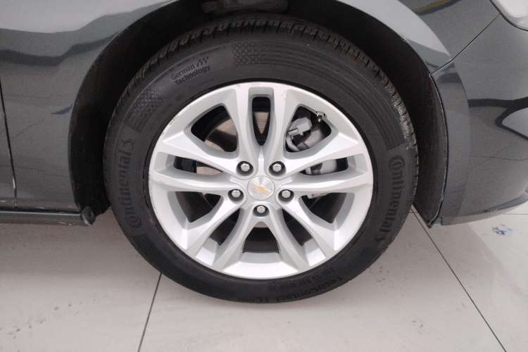 Used Chevrolet Malibu XL 2017 1.5T Automatic Ruichi Edition Left Front Wheel Hub