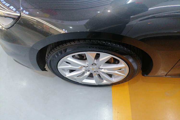 Used Chevrolet Malibu XL 2017 1.5T Dual-Clutch Ruimao Edition Left Front Wheel Hub