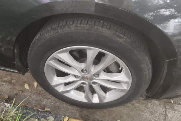 Used Chevrolet Malibu XL 2017 1.5T Automatic Ruichi Edition Right Front Wheel Hub