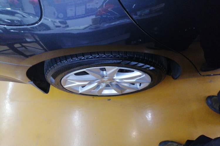Used Chevrolet Malibu XL 2017 1.5T Dual-Clutch Ruimao Edition Right Rear Wheel Hub