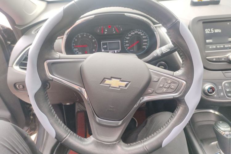 Used Chevrolet Malibu XL 2017 1.5T Automatic Ruichi Edition Steering Wheel