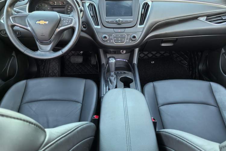 Used Chevrolet Malibu XL 2017 1.5T Automatic Ruichi Edition Audio And AC Panel