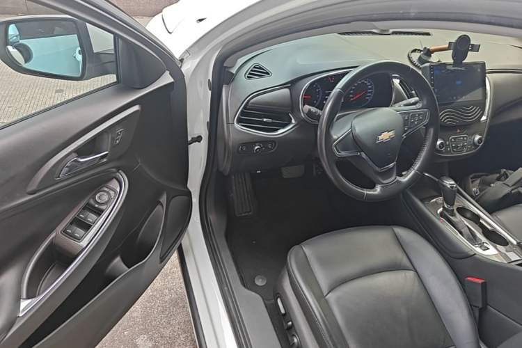 Used Chevrolet Malibu XL 2017 1.5T Automatic Ruichi Edition Driver Seat