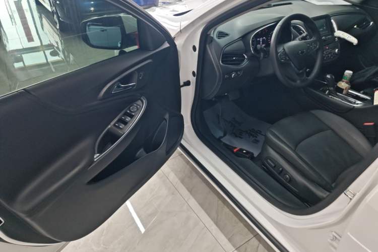 Used Chevrolet Malibu XL 2017 1.5T Automatic Ruichi Edition Driver Seat