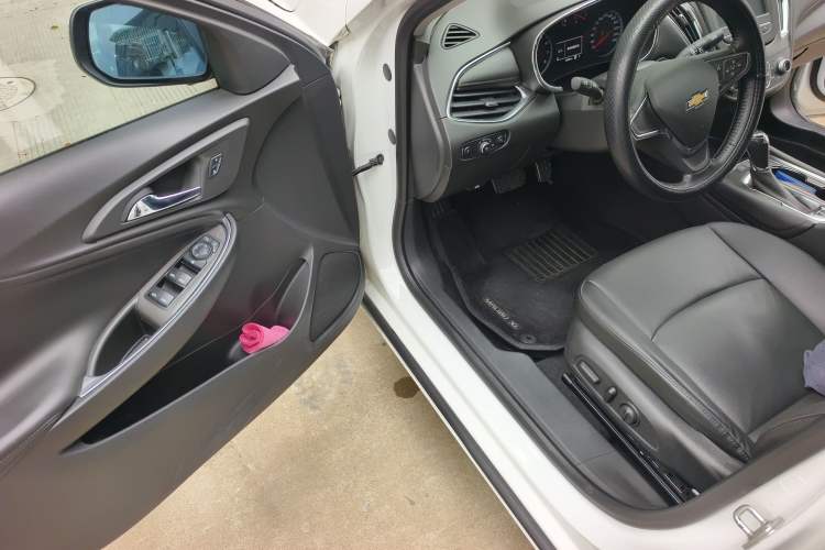 Used Chevrolet Malibu XL 2017 1.5T Automatic Ruichi Edition Driver Seat