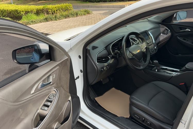 Used Chevrolet Malibu XL 2017 1.5T Automatic Ruichi Edition Driver Seat