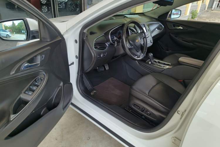 Used Chevrolet Malibu XL 2017 1.5T Automatic Ruichi Edition Driver Seat