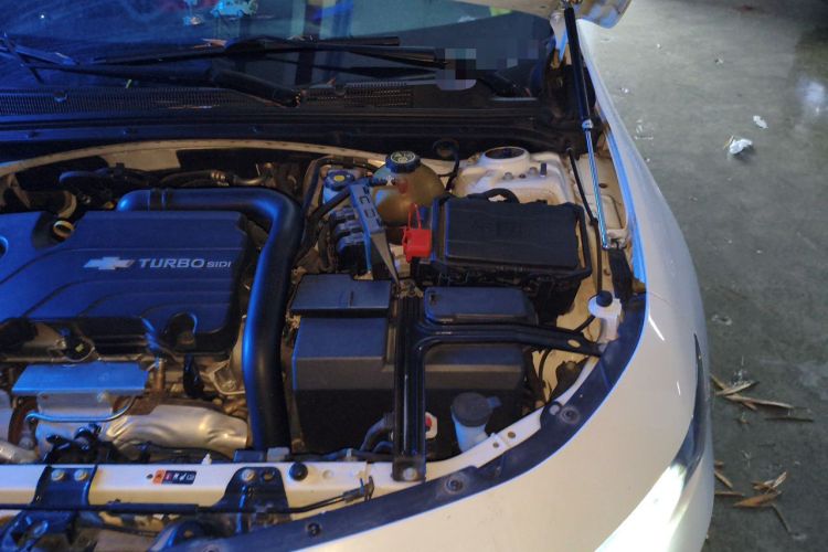 Used Chevrolet Malibu XL 2017 1.5T Automatic Ruichi Edition Engine Bay Left