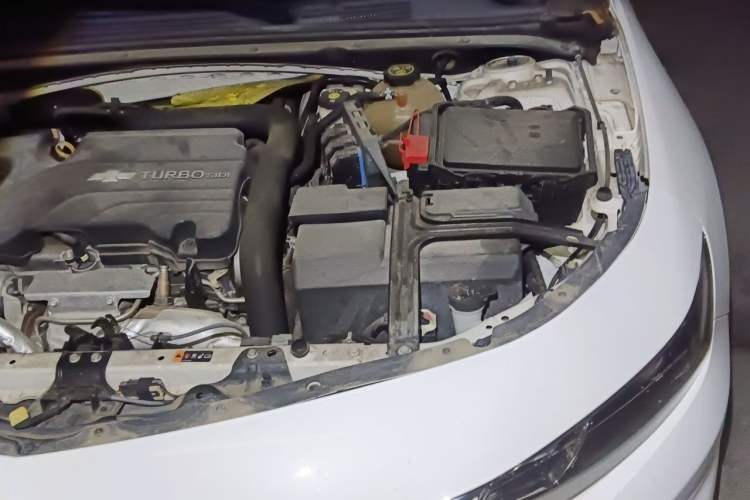 Used Chevrolet Malibu XL 2017 1.5T Automatic Ruichi Edition Engine Bay Left
