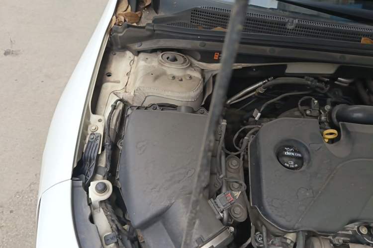 Used Chevrolet Malibu XL 2017 1.5T Automatic Ruichi Edition Engine Bay Right