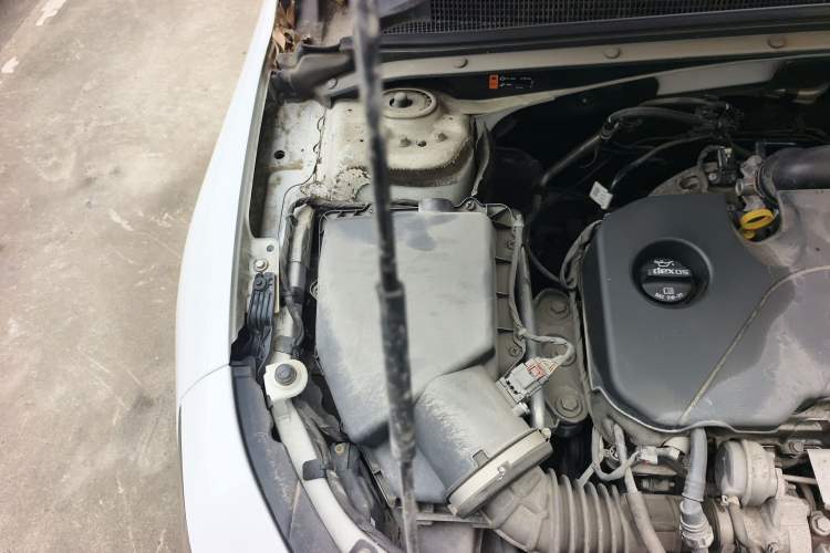 Used Chevrolet Malibu XL 2017 1.5T Automatic Ruichi Edition Engine Bay Right