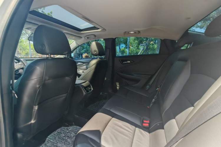 Used Chevrolet Malibu XL 2017 1.5T Automatic Ruichi Edition Exterior 5