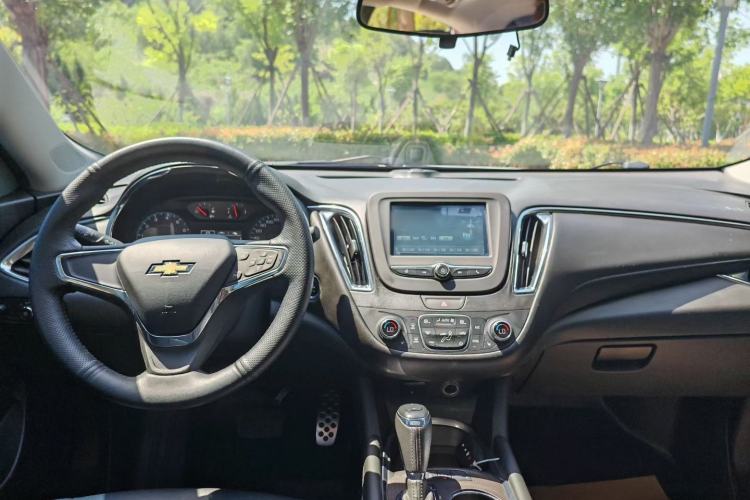 Used Chevrolet Malibu XL 2017 1.5T Automatic Ruichi Edition Exterior 6