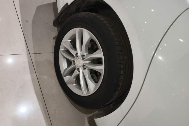 Used Chevrolet Malibu XL 2017 1.5T Automatic Ruichi Edition Exterior 8