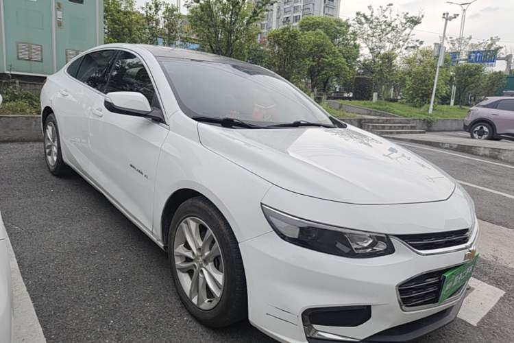 Used Chevrolet Malibu XL 2017 1.5T Automatic Ruichi Edition Front Right 45 Deg