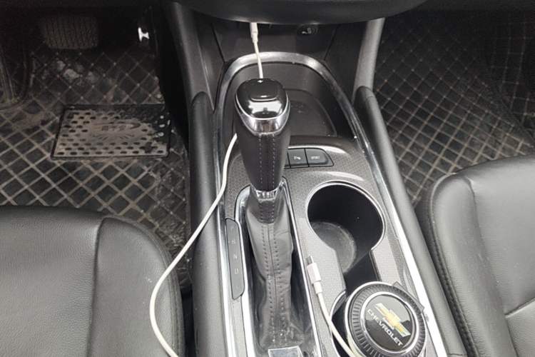 Used Chevrolet Malibu XL 2017 1.5T Automatic Ruichi Edition Gear Lever