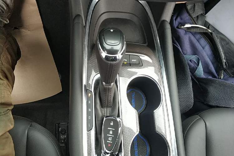 Used Chevrolet Malibu XL 2017 1.5T Automatic Ruichi Edition Gear Lever