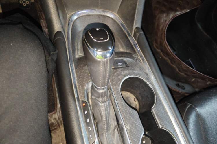 Used Chevrolet Malibu XL 2017 1.5T Automatic Ruichi Edition Gear Lever