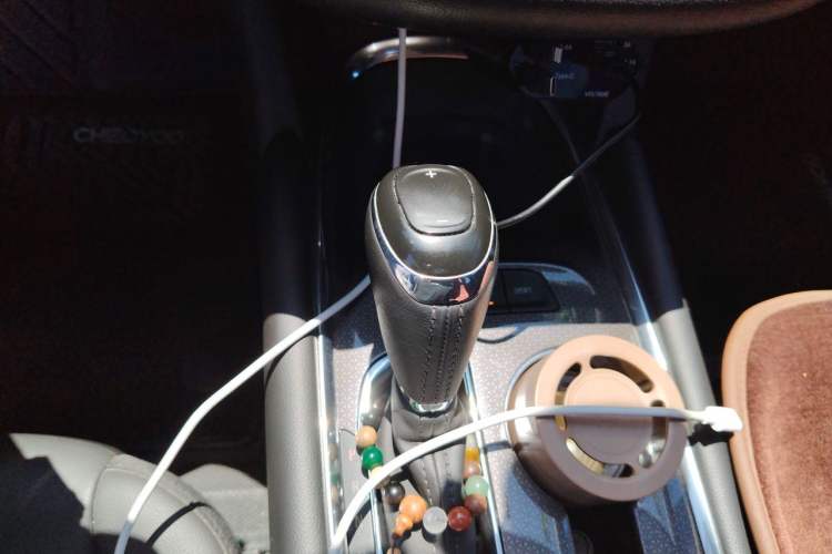 Used Chevrolet Malibu XL 2017 1.5T Automatic Ruichi Edition Gear Lever