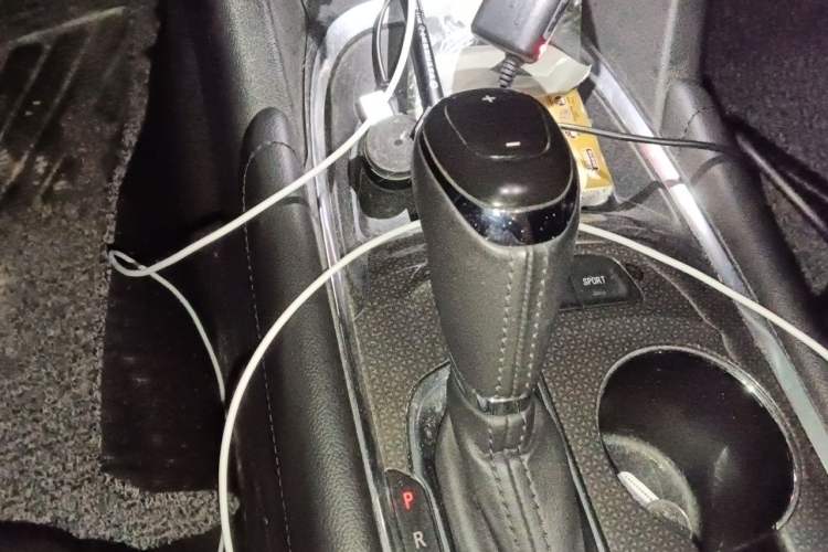 Used Chevrolet Malibu XL 2017 1.5T Automatic Ruichi Edition Gear Lever